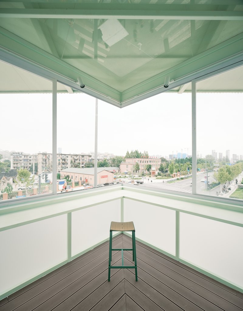 Livraria Minúscula 24 horas / SZ-ARCHITECTS - Vidro, Balcão, Terraço