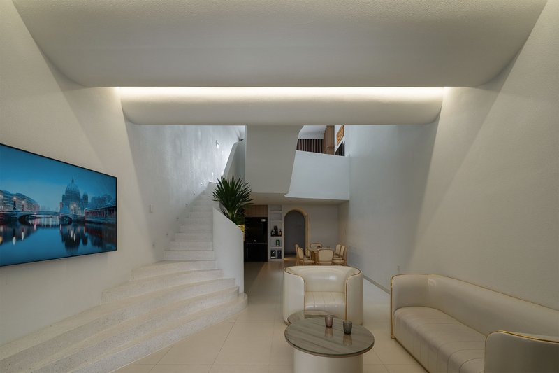 HOIKIENG19 House / Hinzstudio - Image 2 of 34