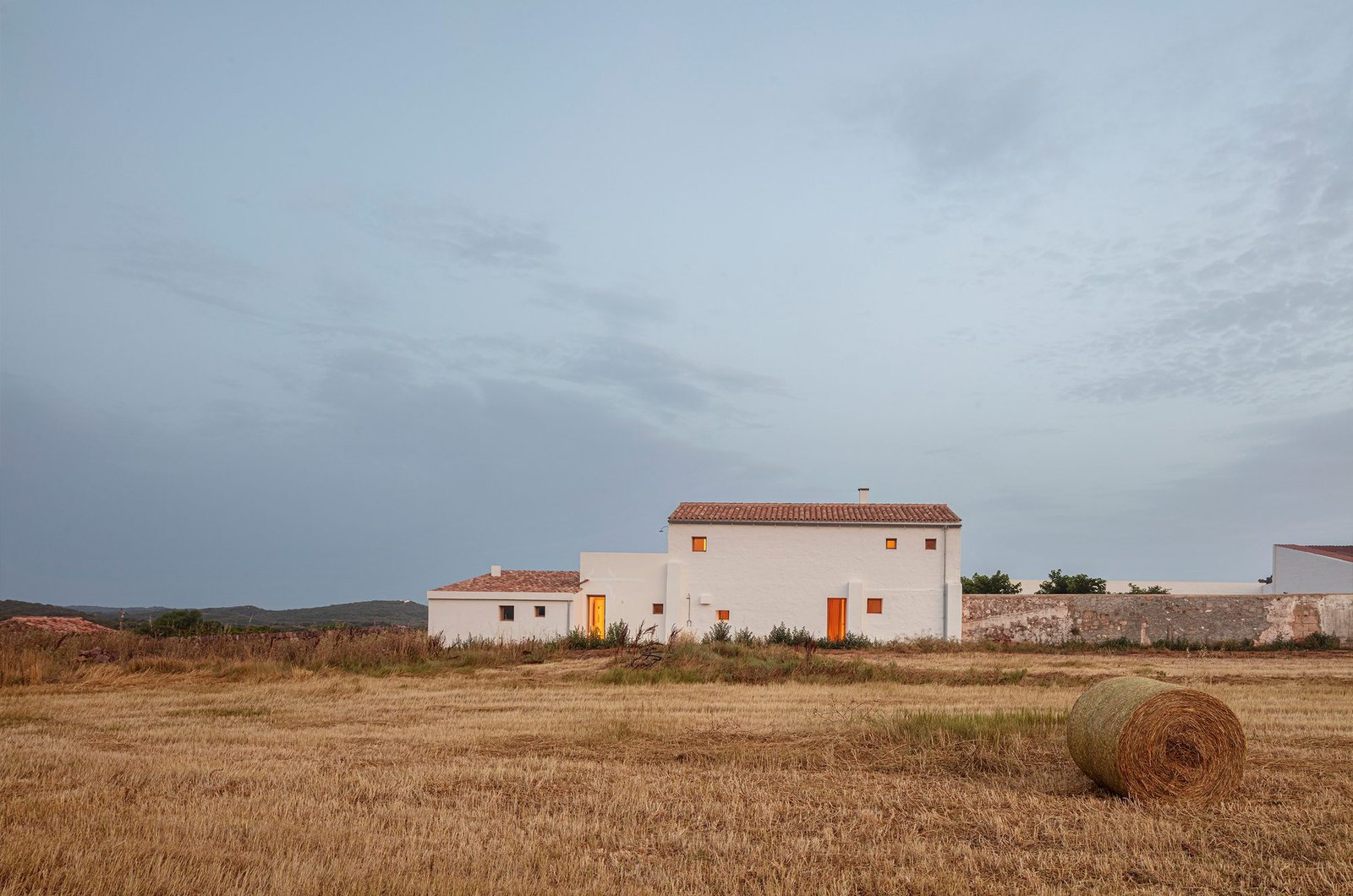 Casa T: A Harmonia Entre o Passado e o Presente