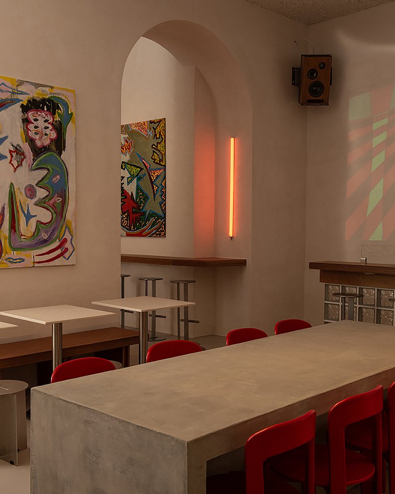 Frissón Cultural Space / On Form Studio - Interior Photography, Lighting, Chair