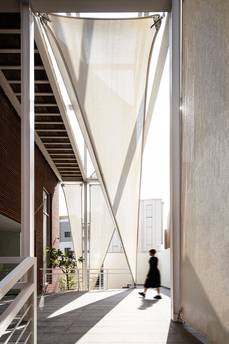 Shade House / Massive Order - Interior Photography, Glass