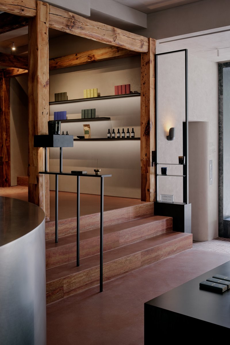 Perfumer H Seul / Chakchak Studio - Fotografia de Interiores, Madeira, Iluminação, Prateleira