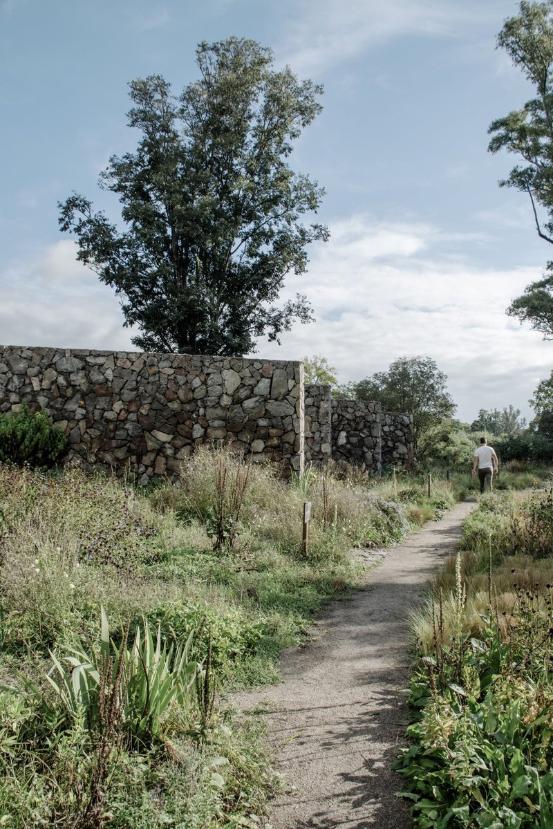 Between Stone Walls Suites